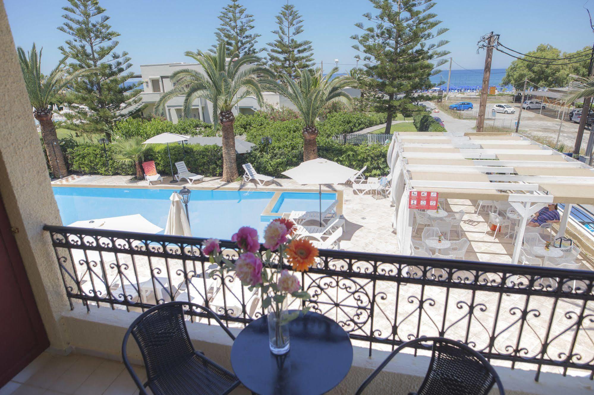 Creta Aquamarine Hotel Platanes  Exterior photo